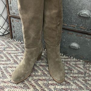Free People Vintage Style Brand New! Tall moss/taupe knee high boots. 8.5